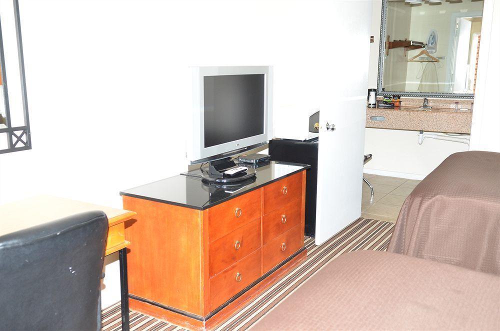 Winton Inn & Suites Barnwell Extérieur photo