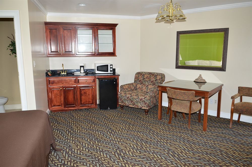 Winton Inn & Suites Barnwell Extérieur photo
