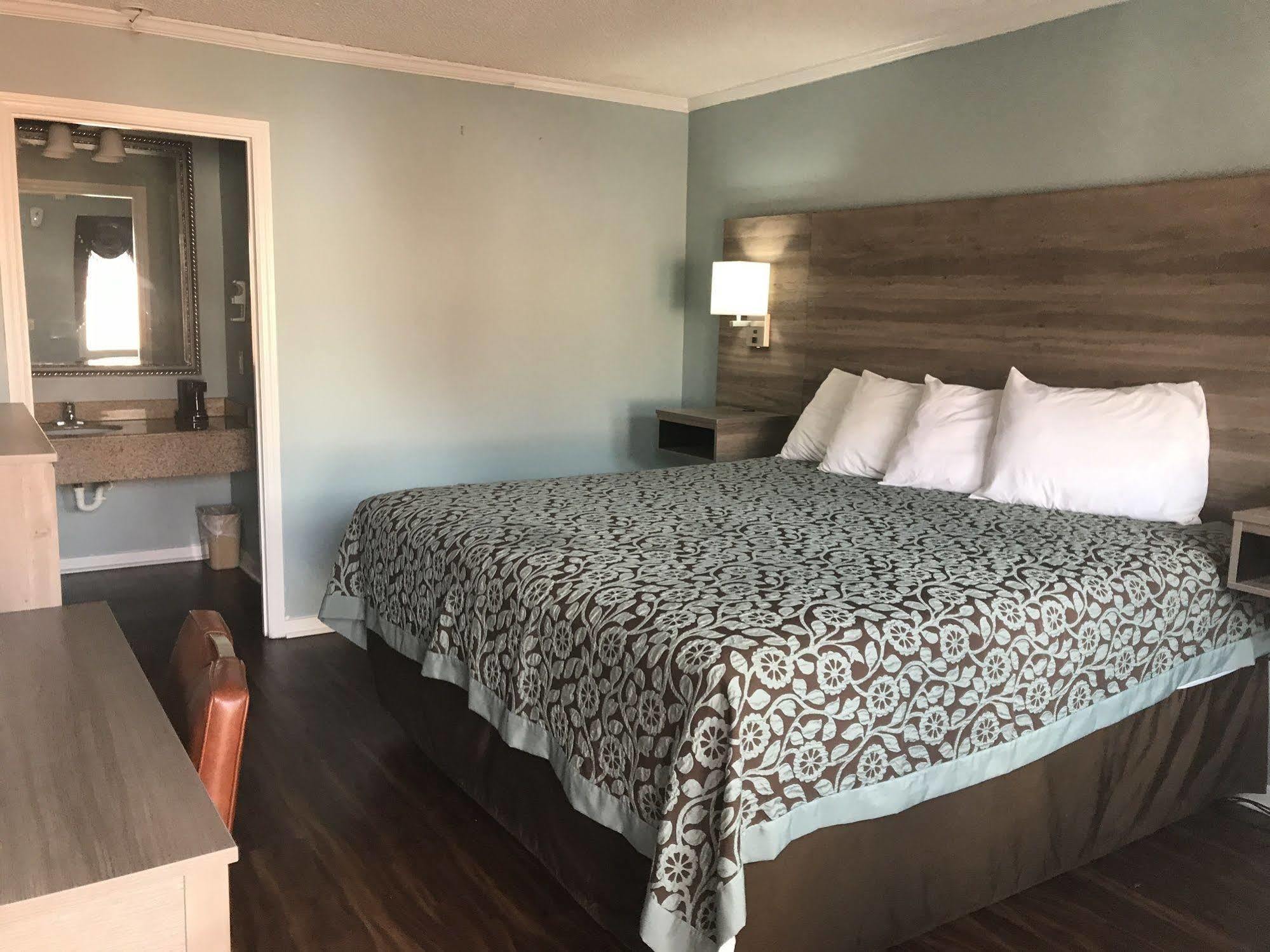 Winton Inn & Suites Barnwell Extérieur photo