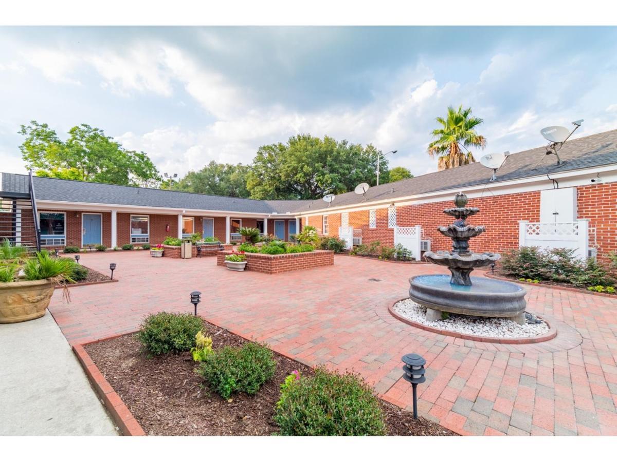 Winton Inn & Suites Barnwell Extérieur photo